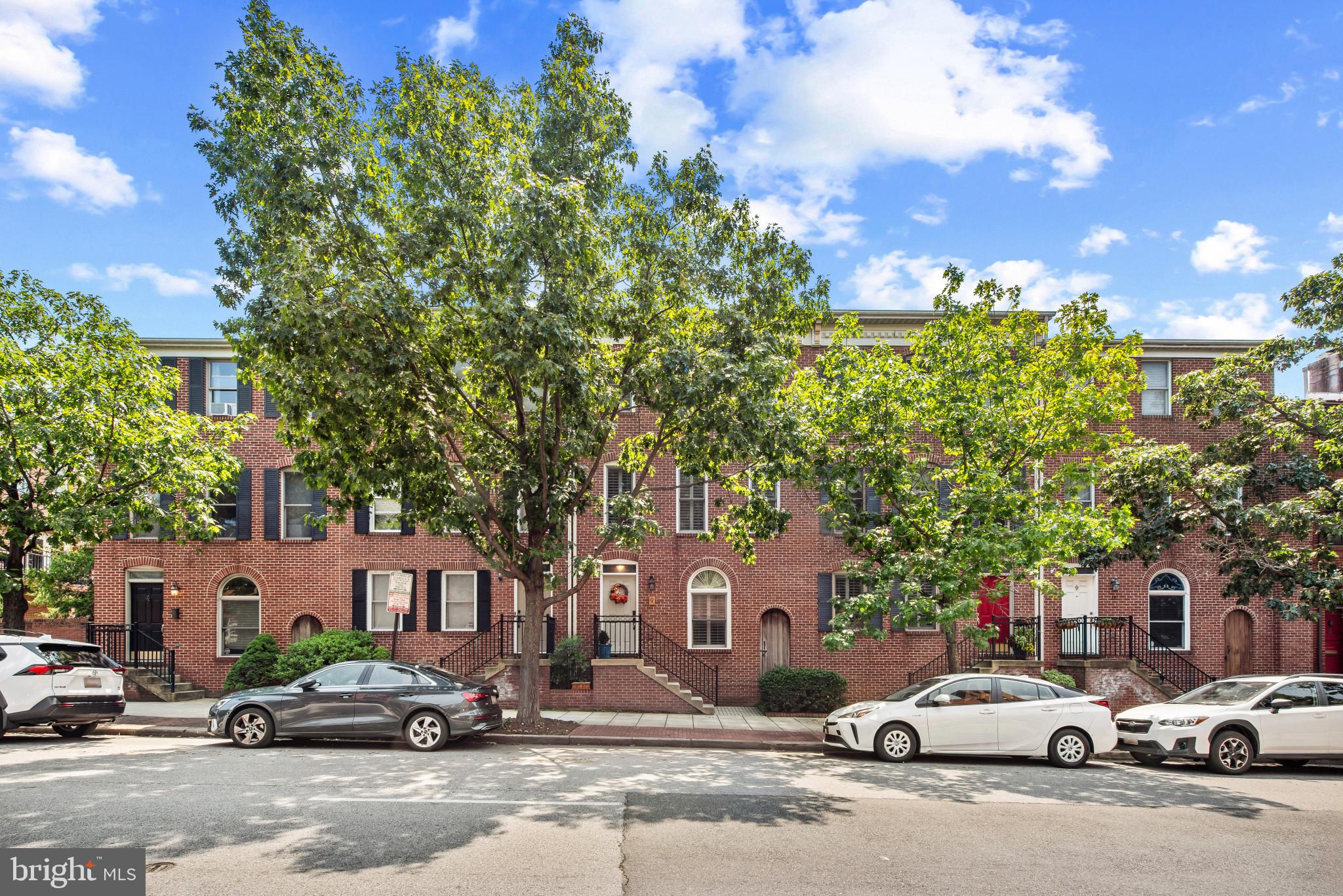 9 W MONTGOMERY STREET
