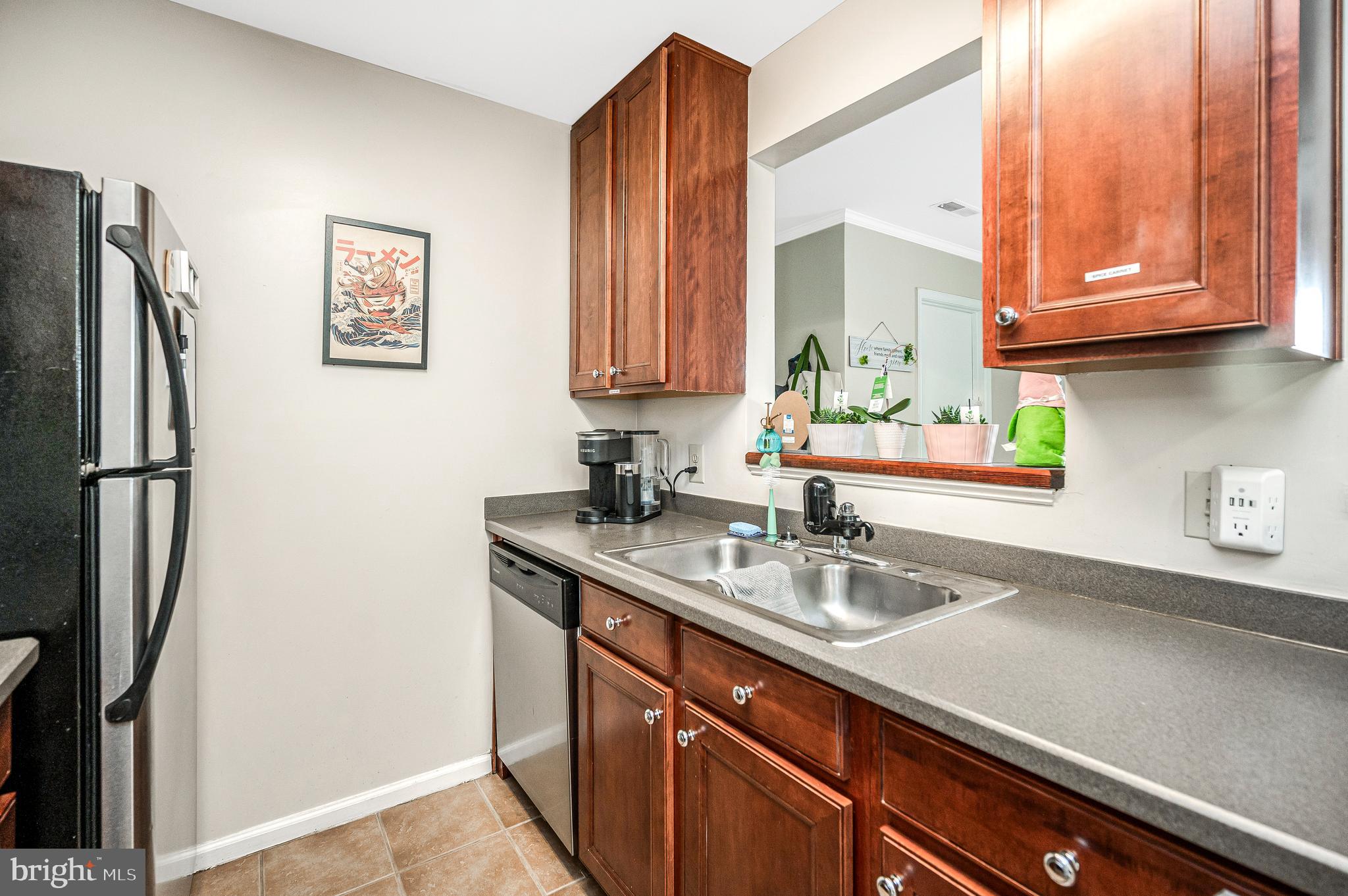 75 FERN OAK CIRCLE 303