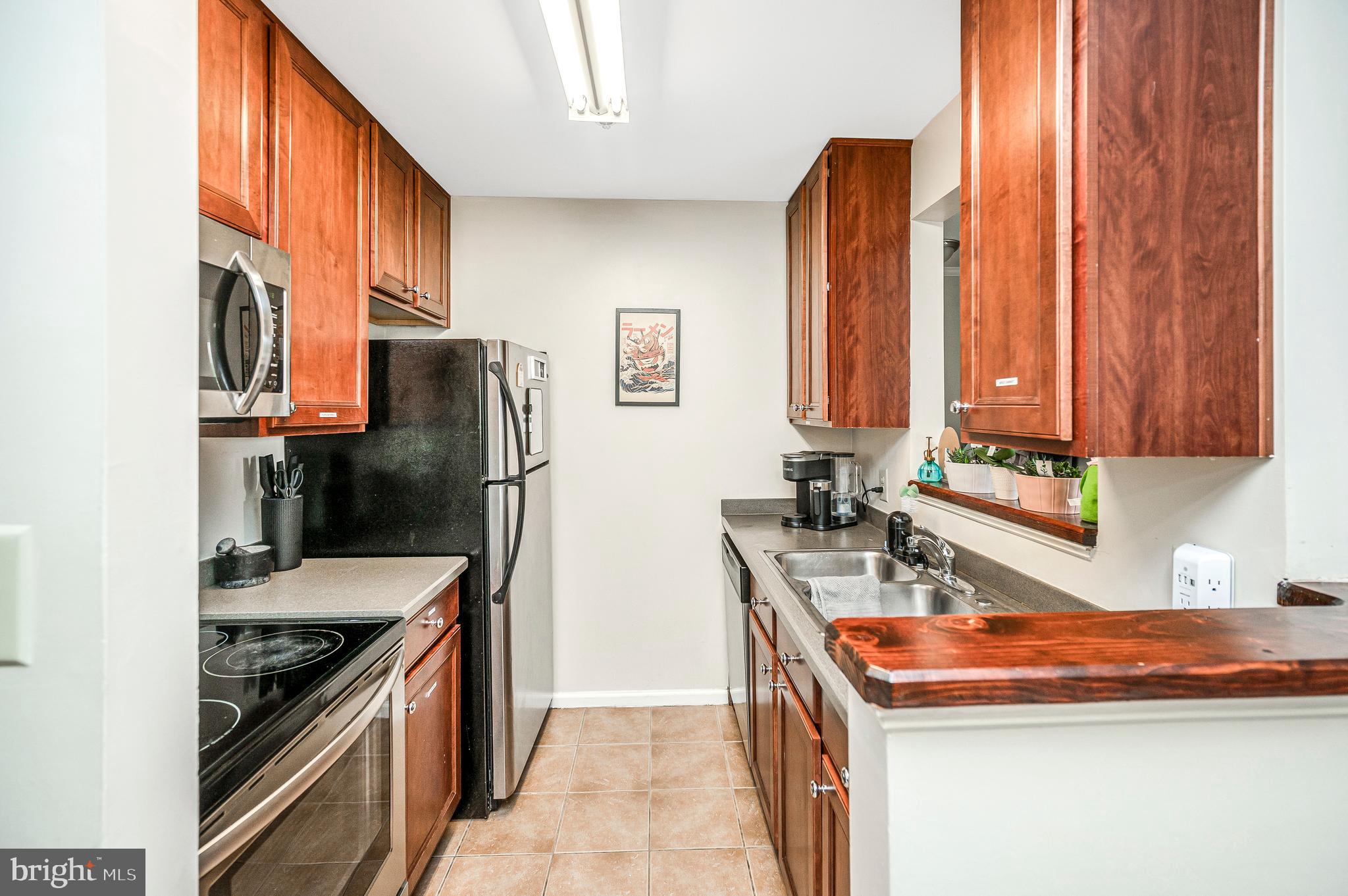 75 FERN OAK CIRCLE 303