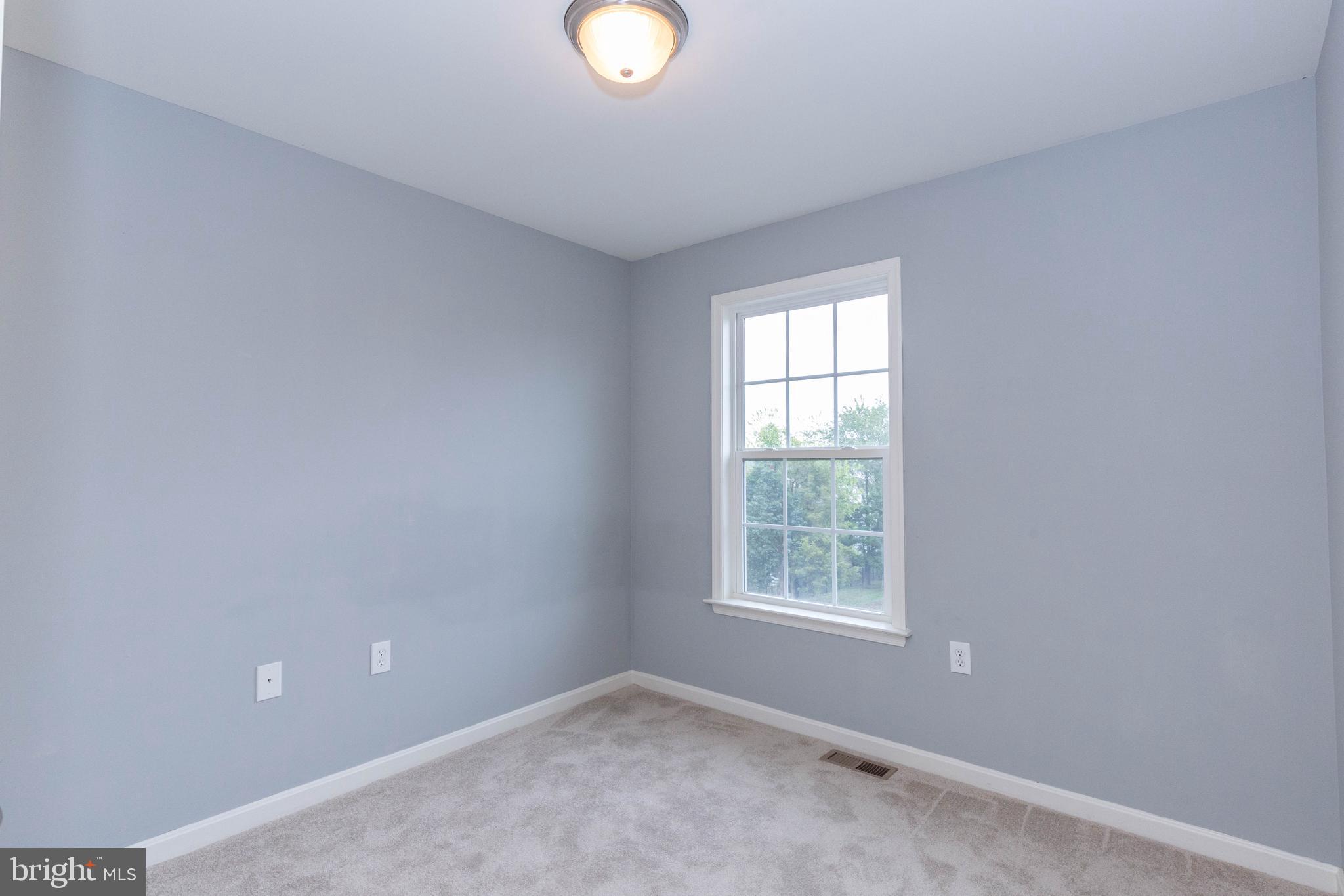 HAMMONDS MILL - Residential Lease