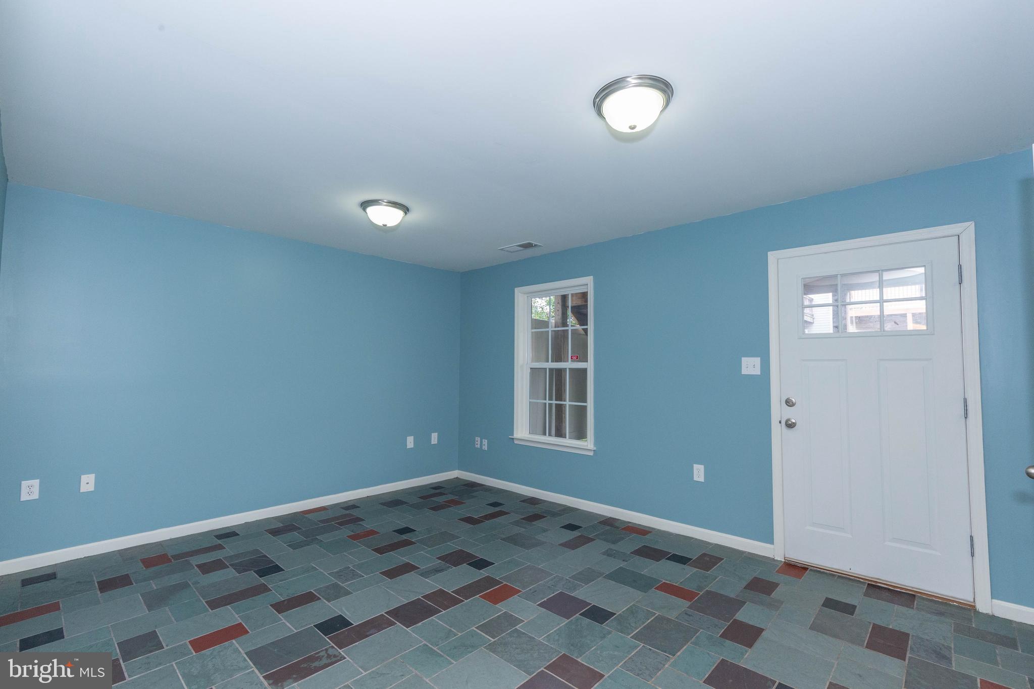 HAMMONDS MILL - Residential Lease