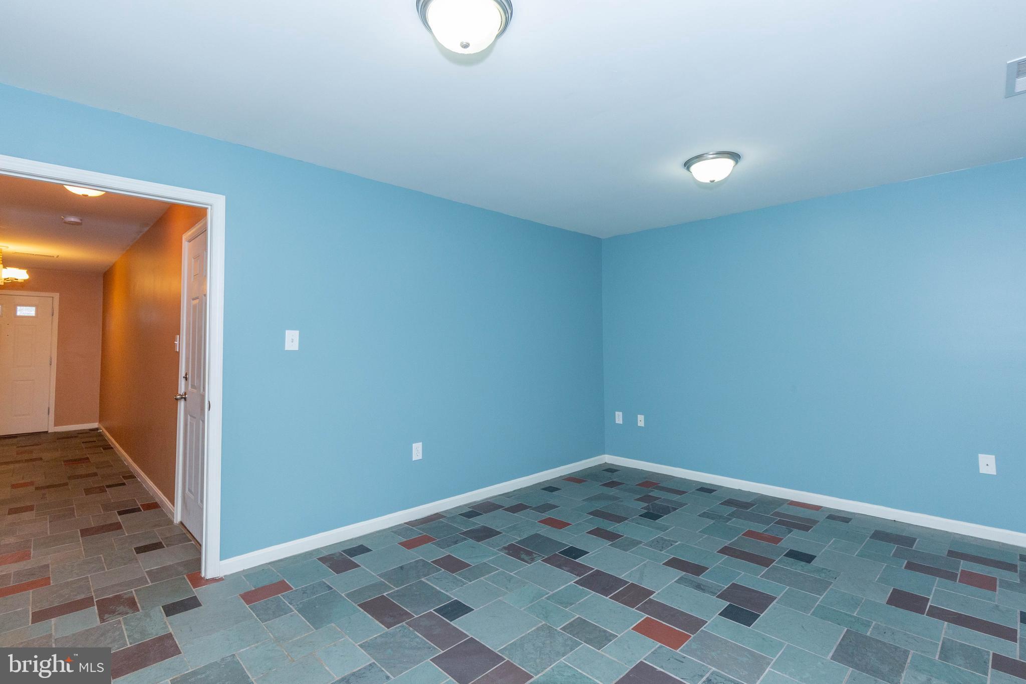 HAMMONDS MILL - Residential Lease