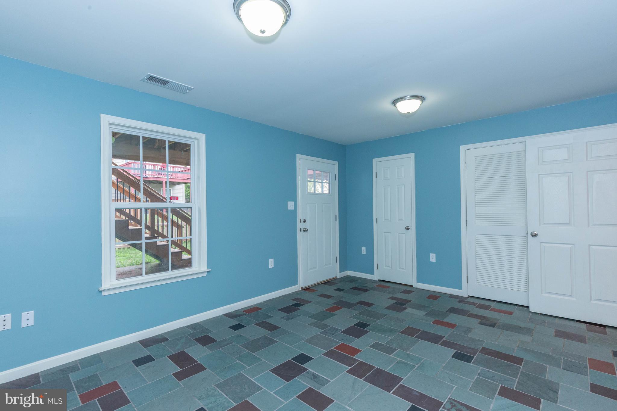 HAMMONDS MILL - Residential Lease