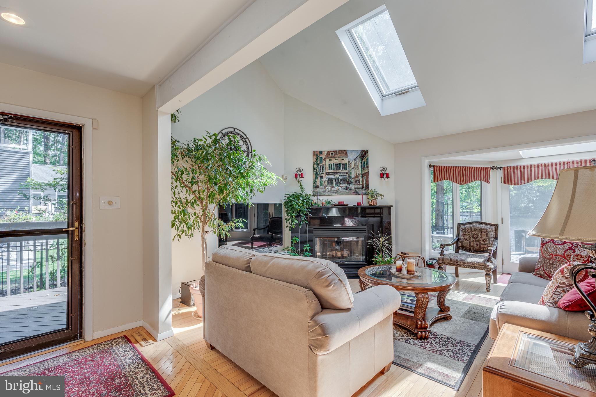 153 TAUNTON BOULEVARD