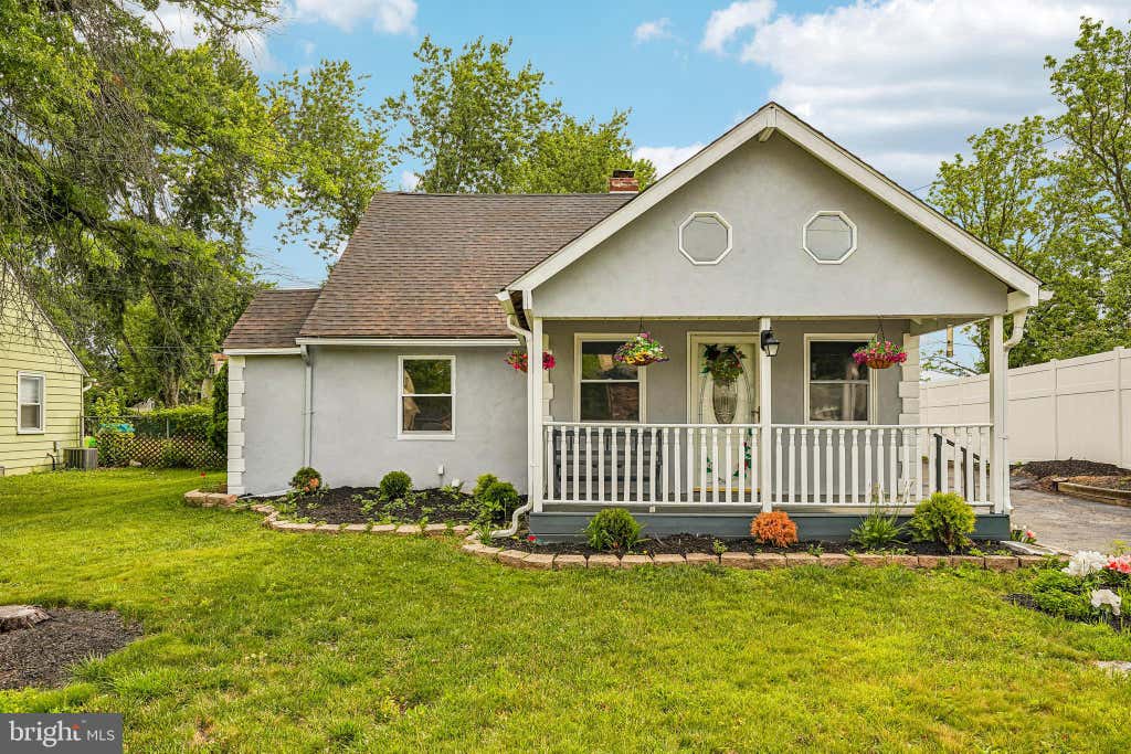 Photo of 2621 Old Welsh Road, WILLOW GROVE, PA 19090 (MLS # PAMC2188838)