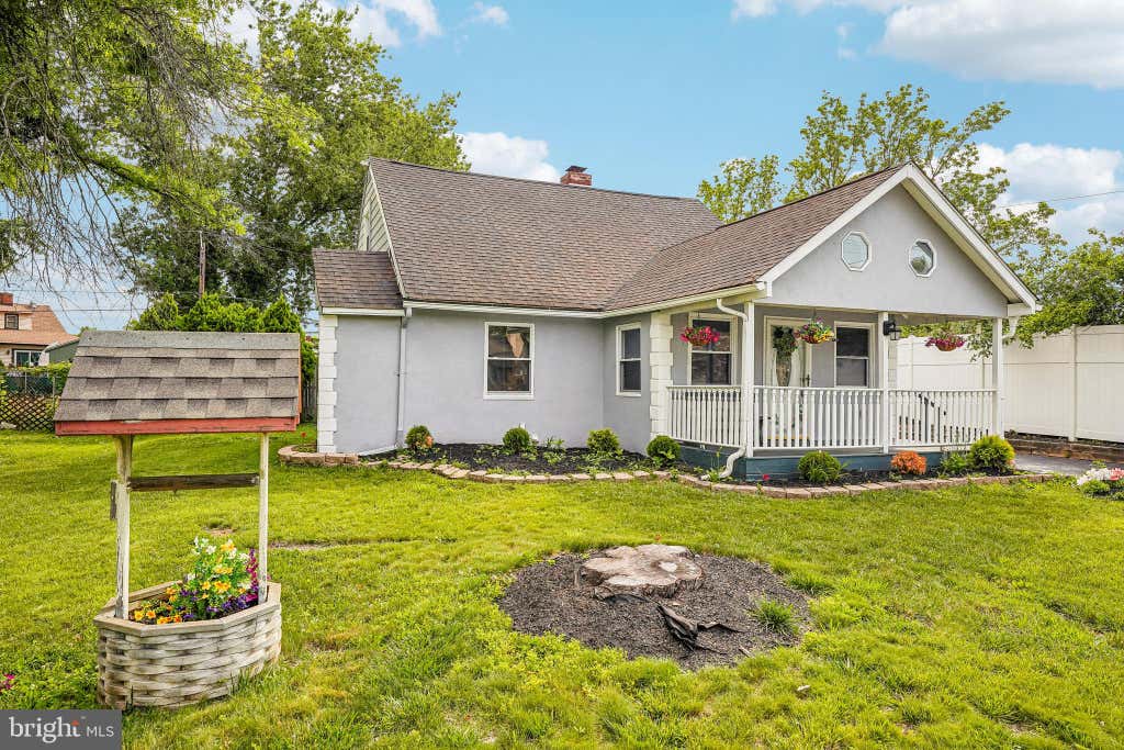 Photo of 2621 Old Welsh Road, WILLOW GROVE, PA 19090 (MLS # PAMC2188838)