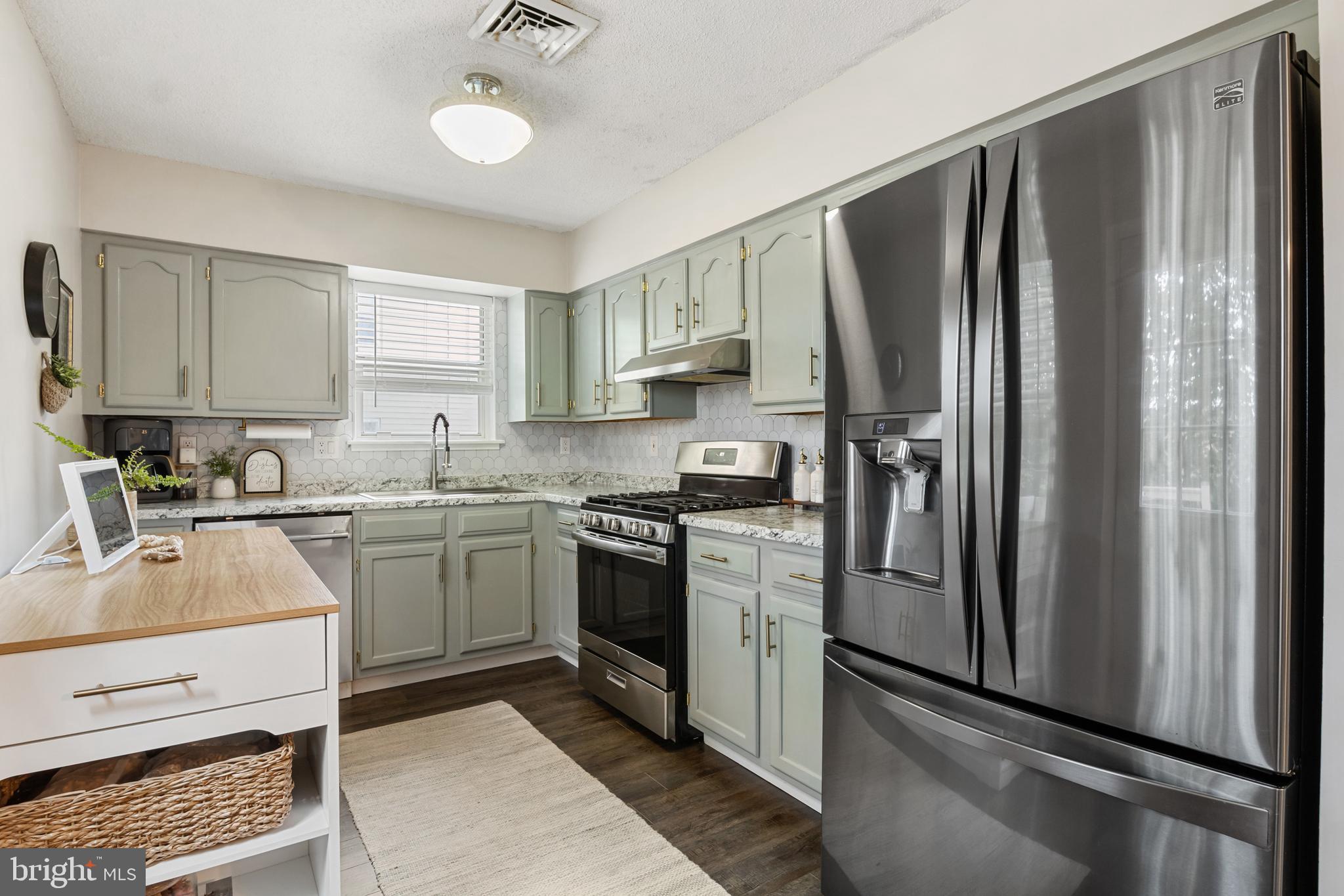 PENN OAKS - Residential