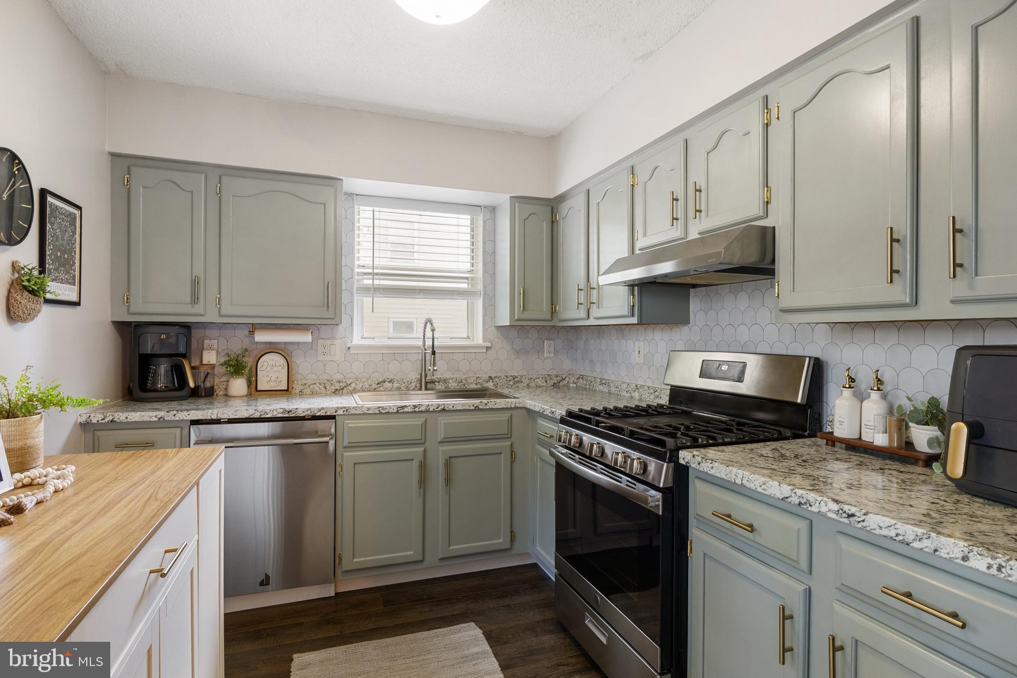 PENN OAKS - Residential