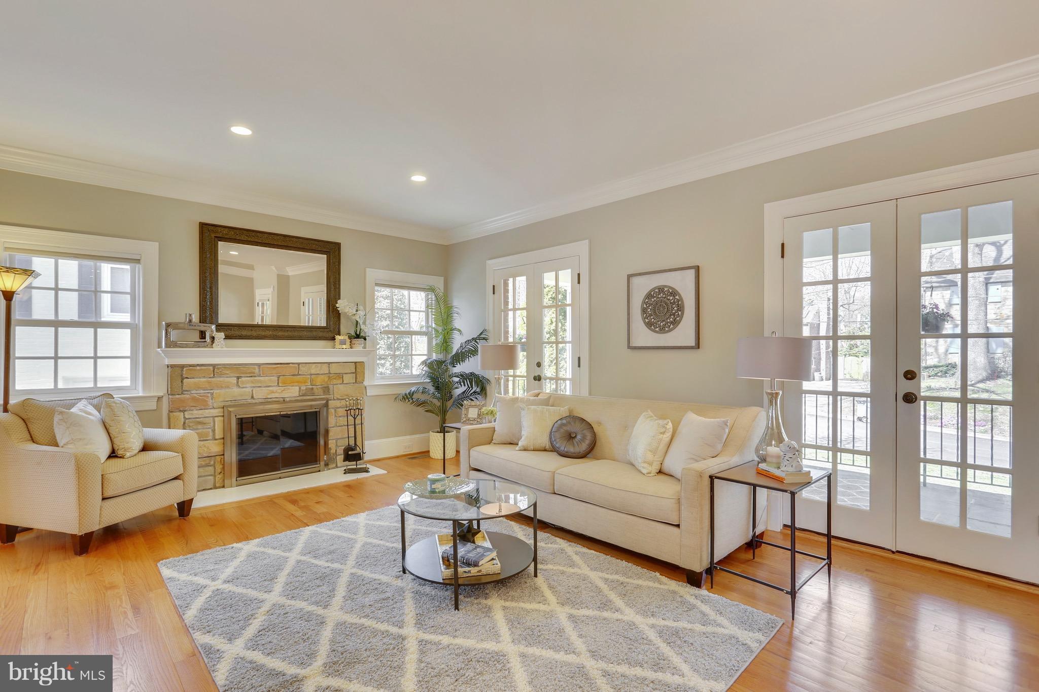WOODHAVEN - Residential