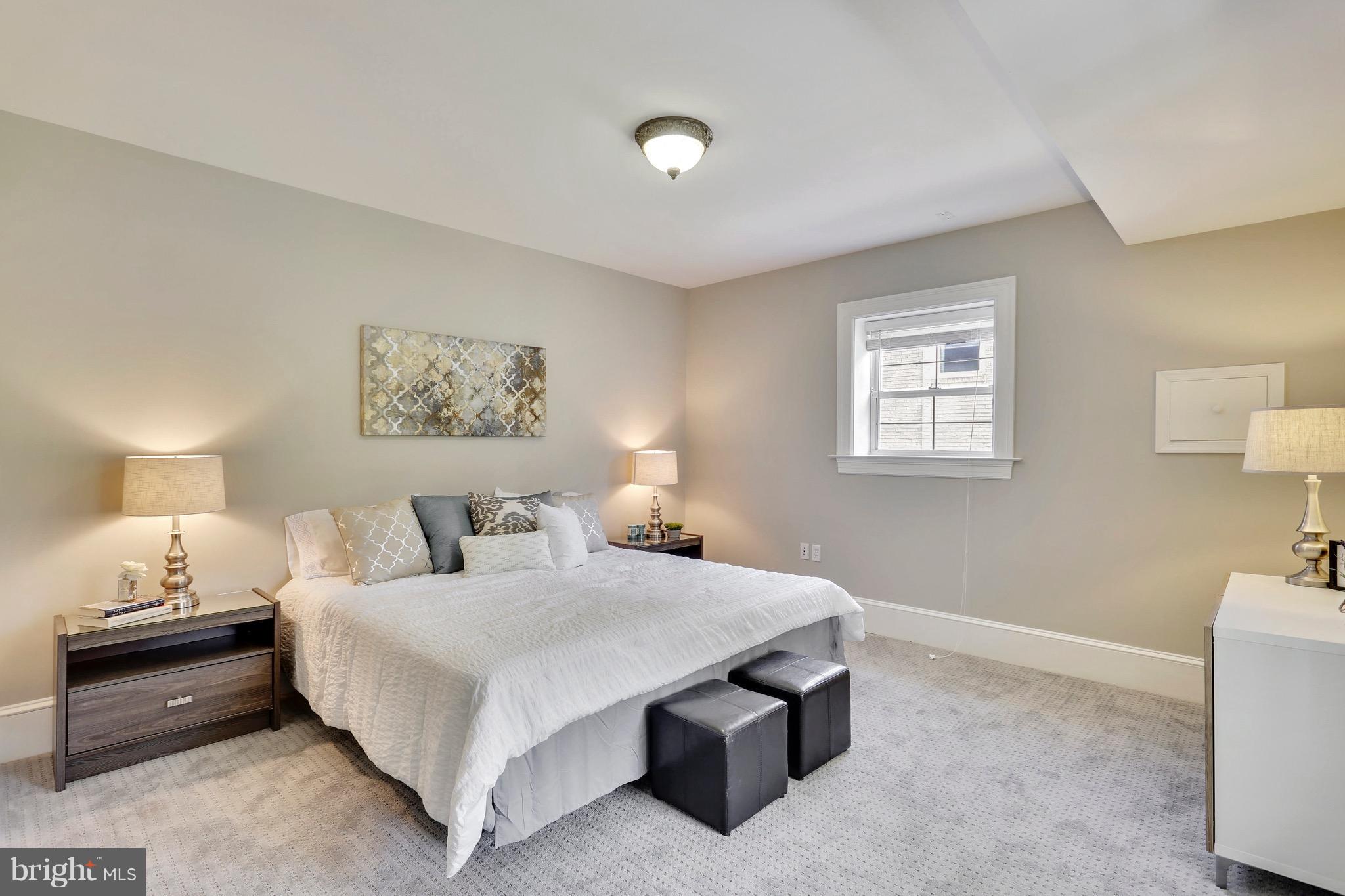 WOODHAVEN - Residential