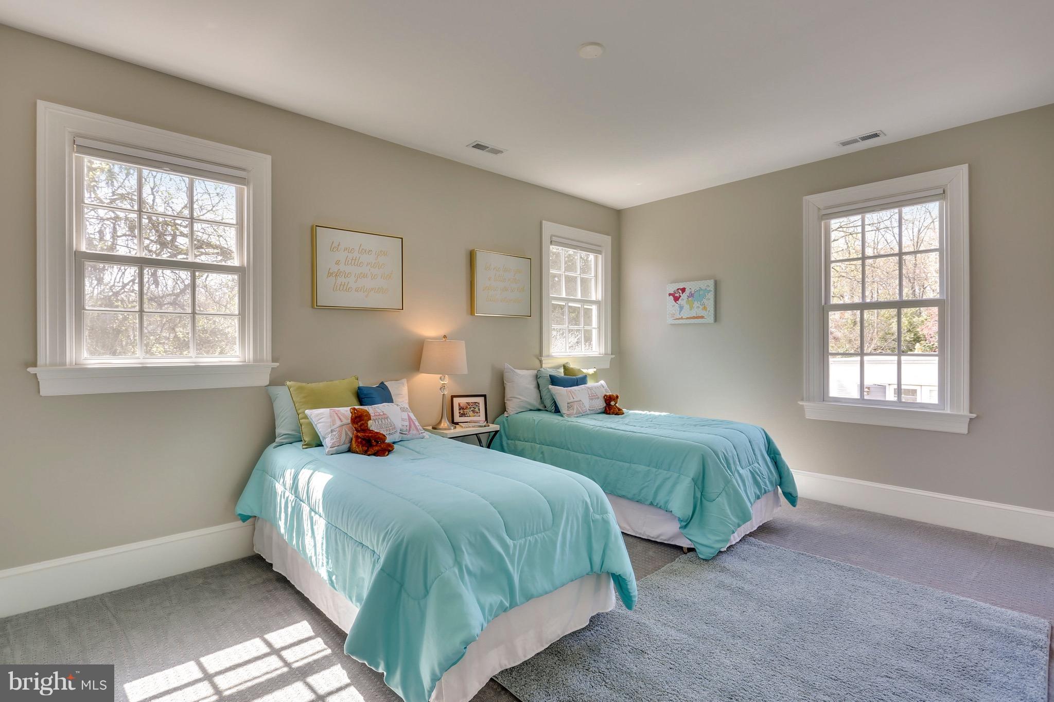 WOODHAVEN - Residential