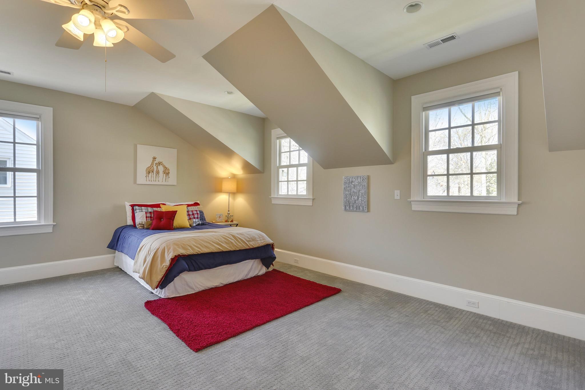WOODHAVEN - Residential