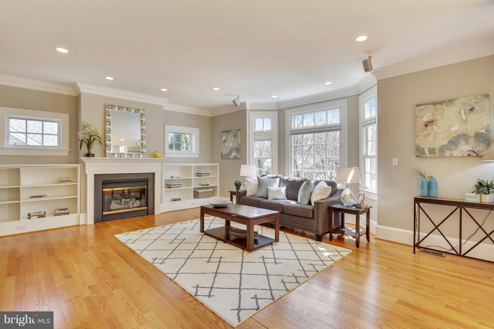 WOODHAVEN - Residential