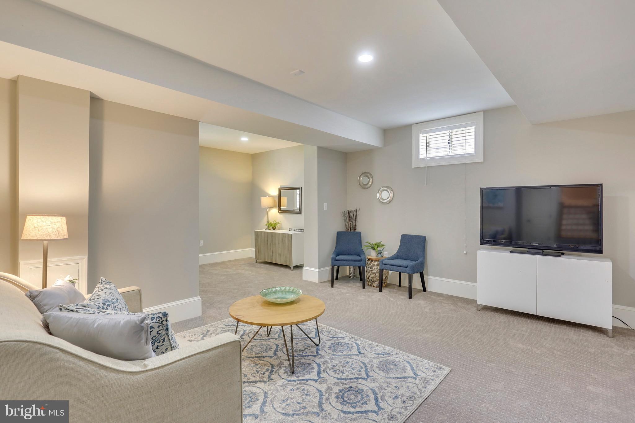WOODHAVEN - Residential