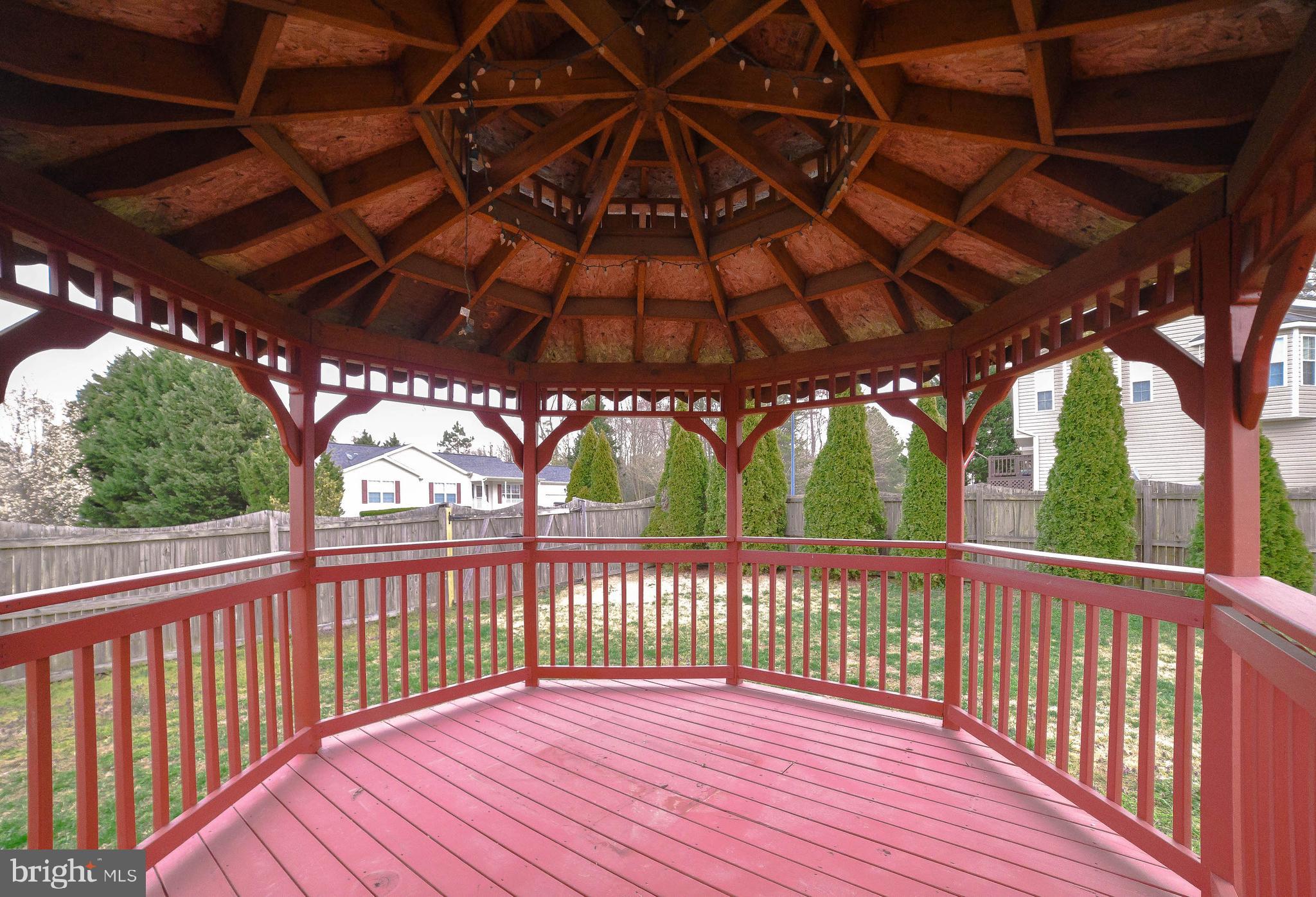 WILLOW WOODS - Residential