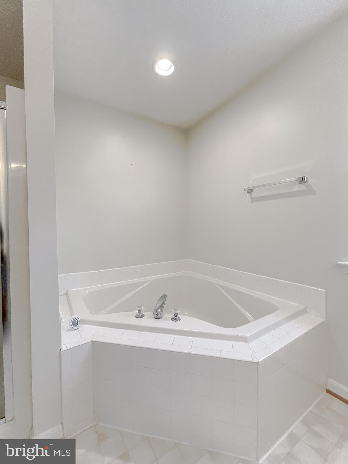 WILLOW WOODS - Residential