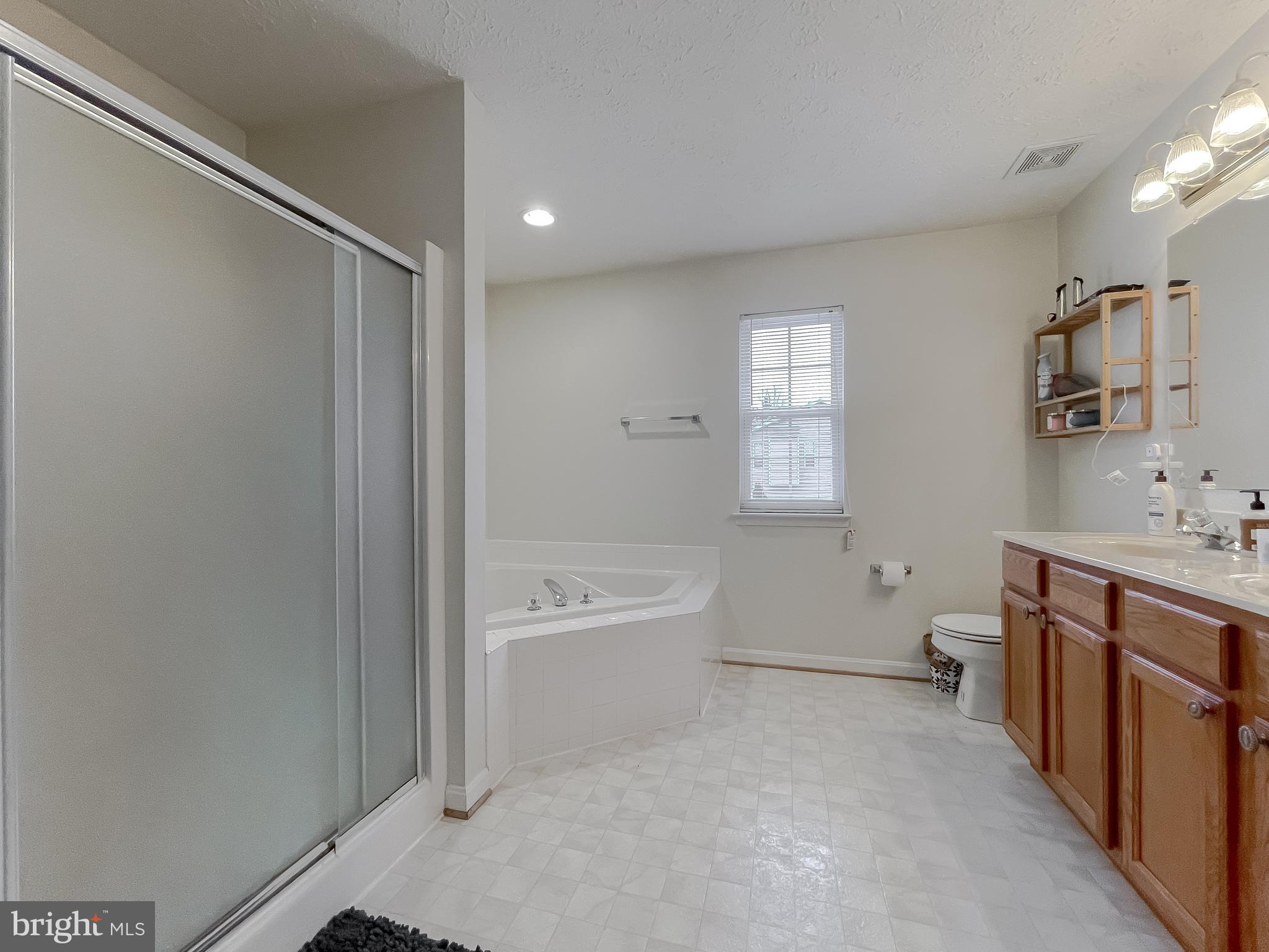 WILLOW WOODS - Residential