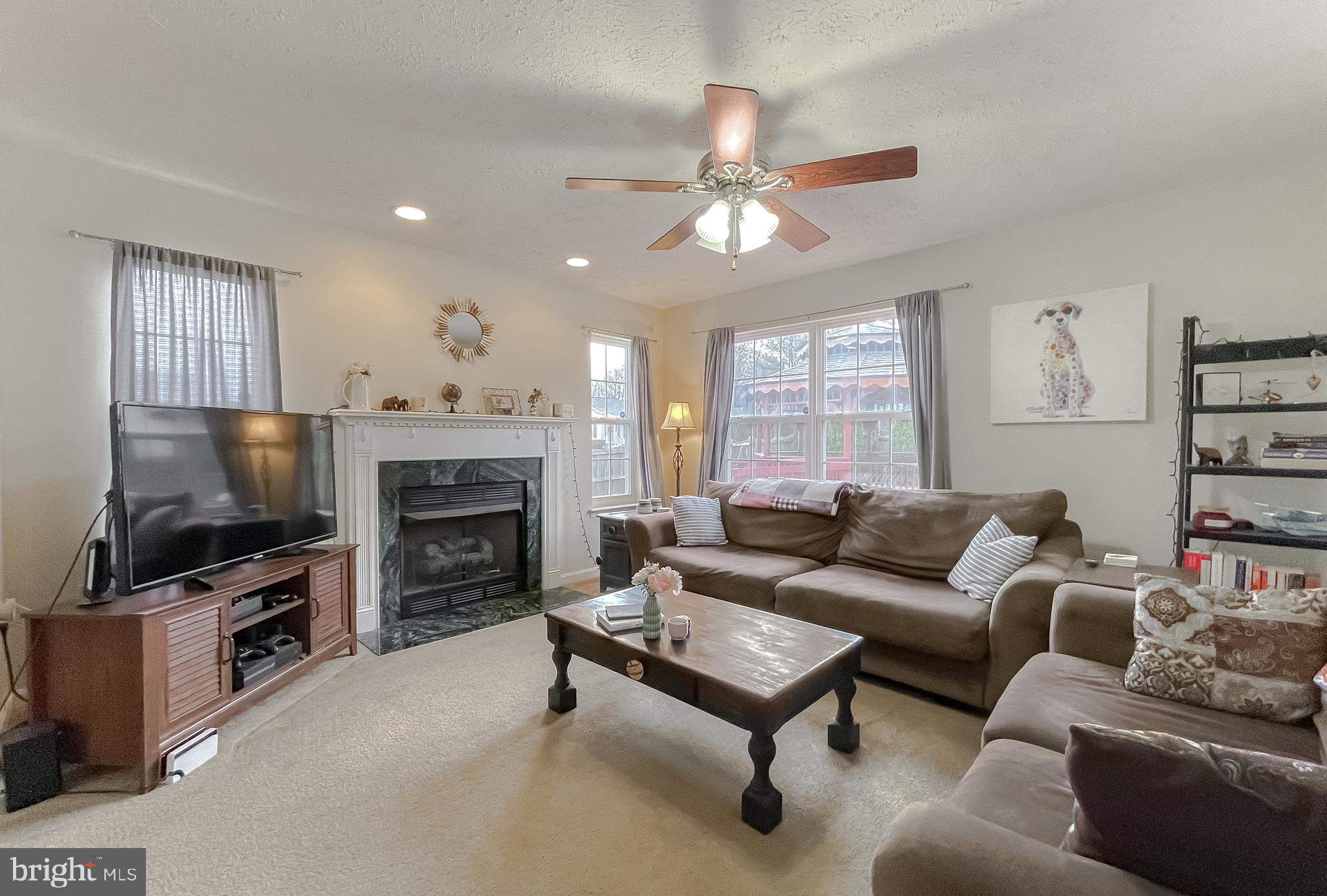 WILLOW WOODS - Residential