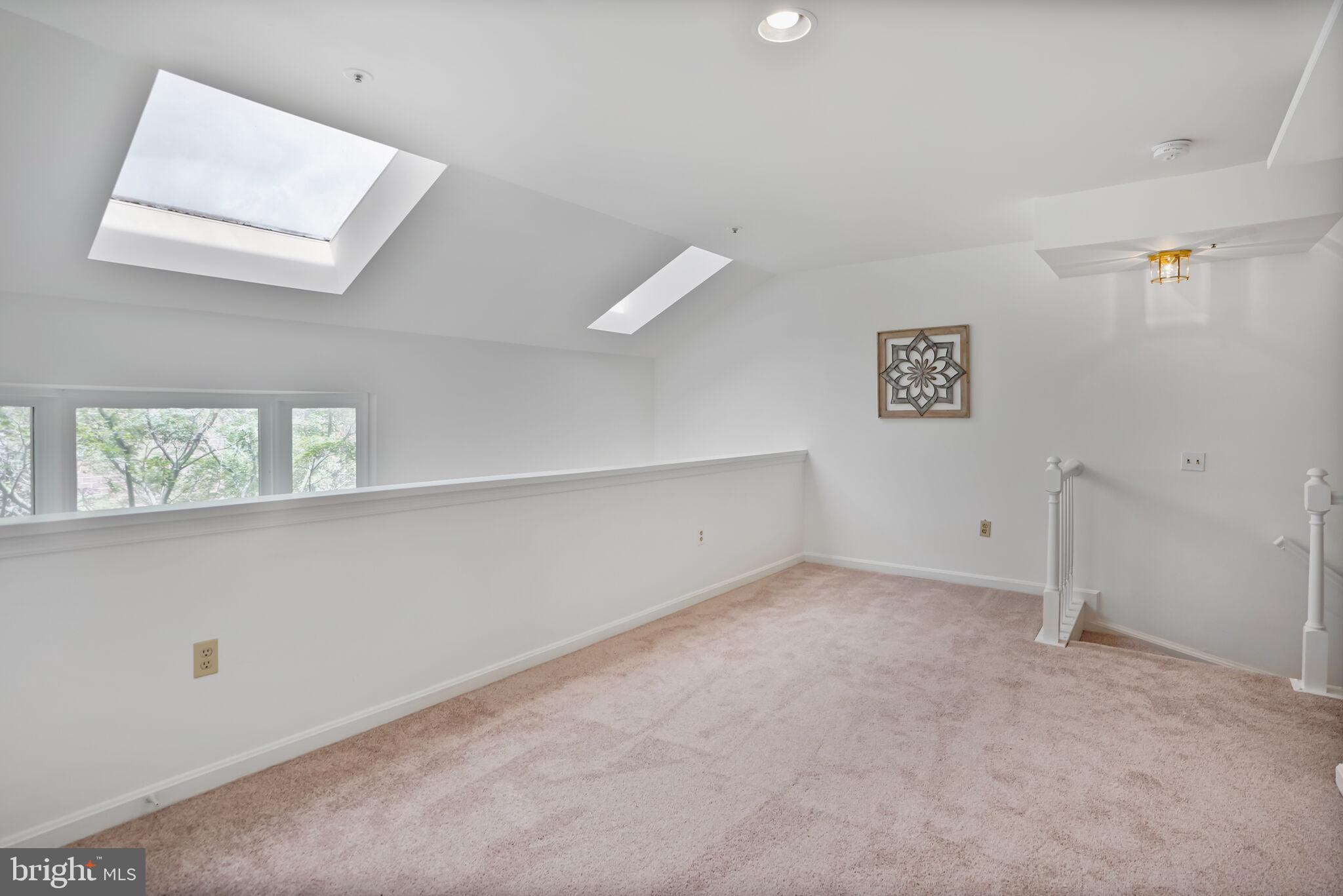 TOWNES OF BALLSTON - Residential Lease