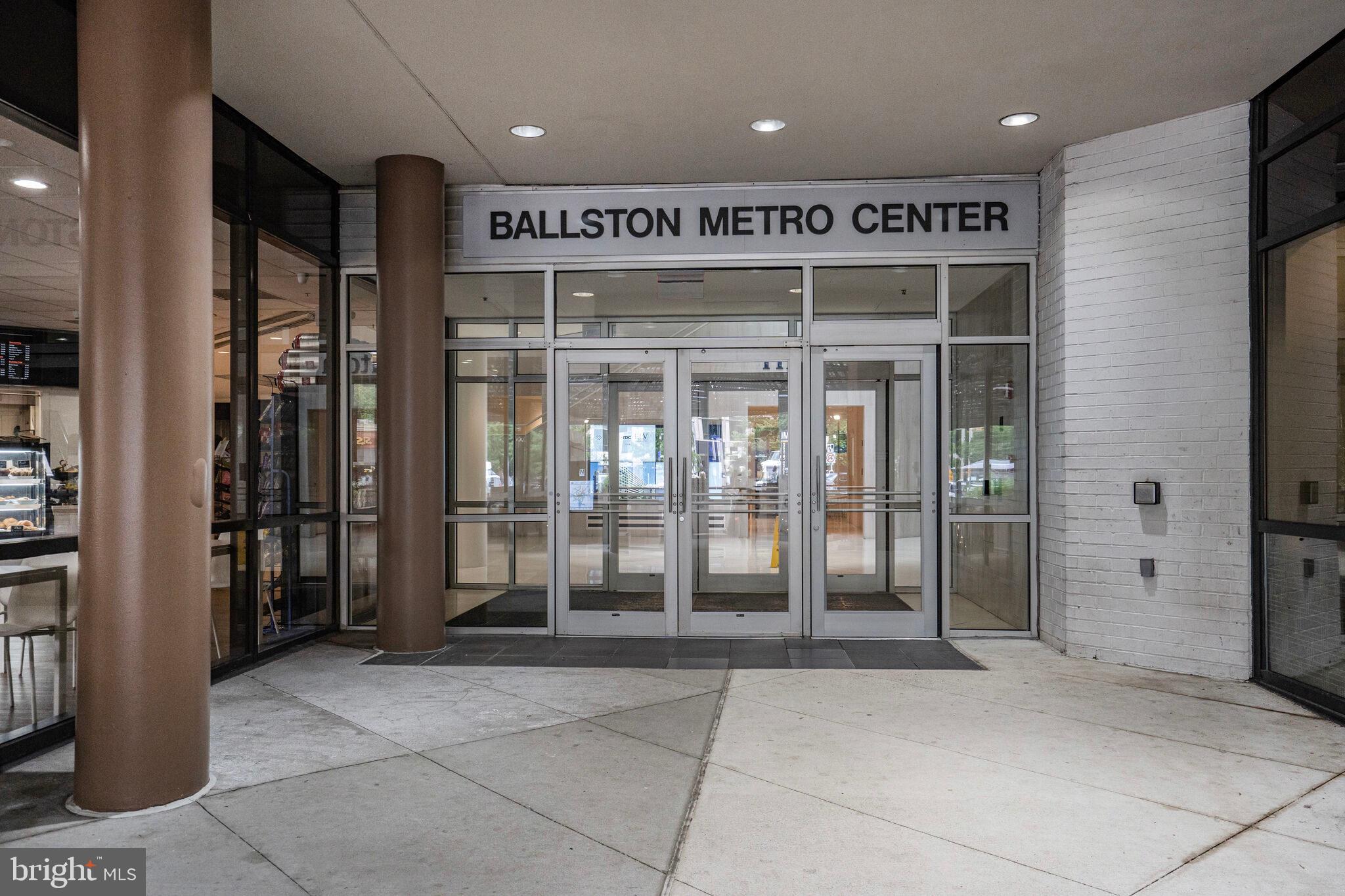 TOWNES OF BALLSTON - Residential Lease