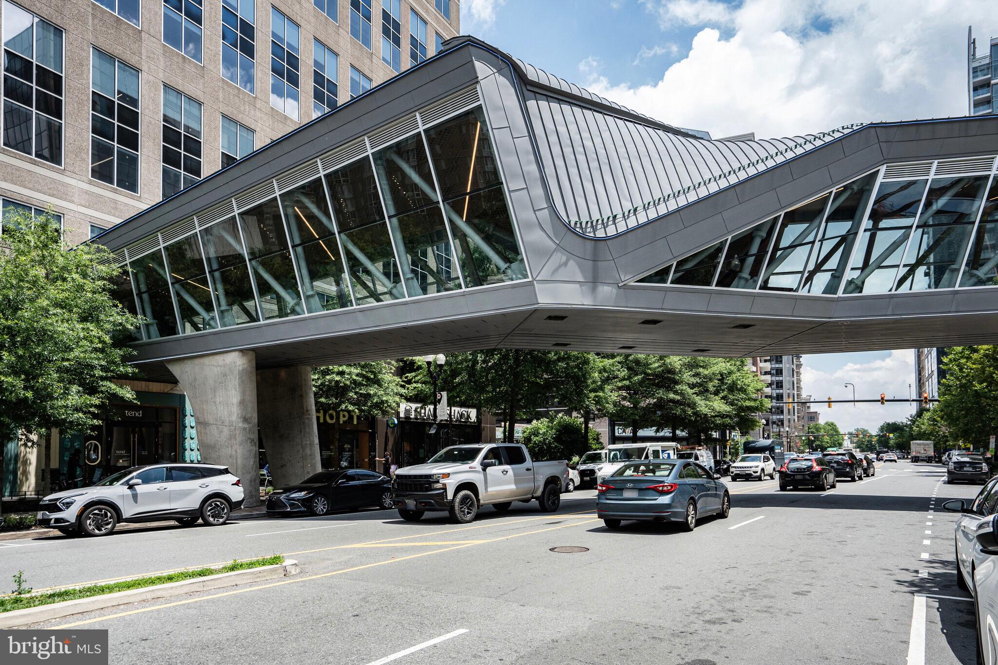 TOWNES OF BALLSTON - Residential Lease