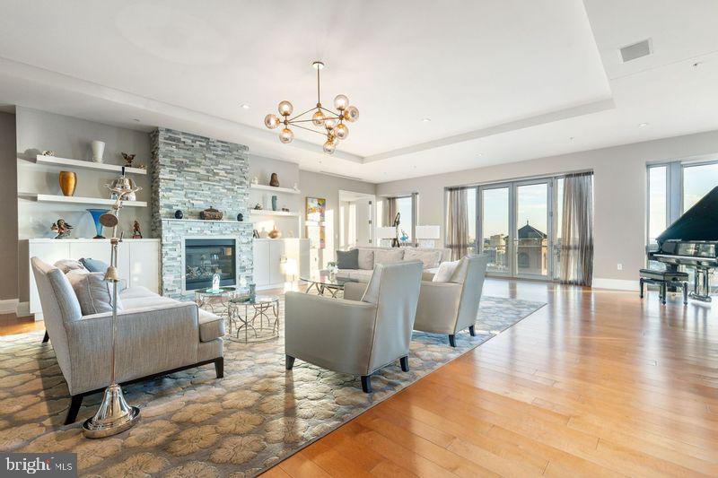 1706 RITTENHOUSE SQUARE 801