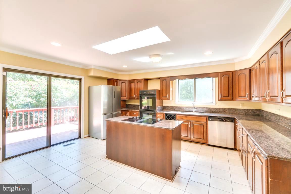 PEACOCK STATION - Residential Lease