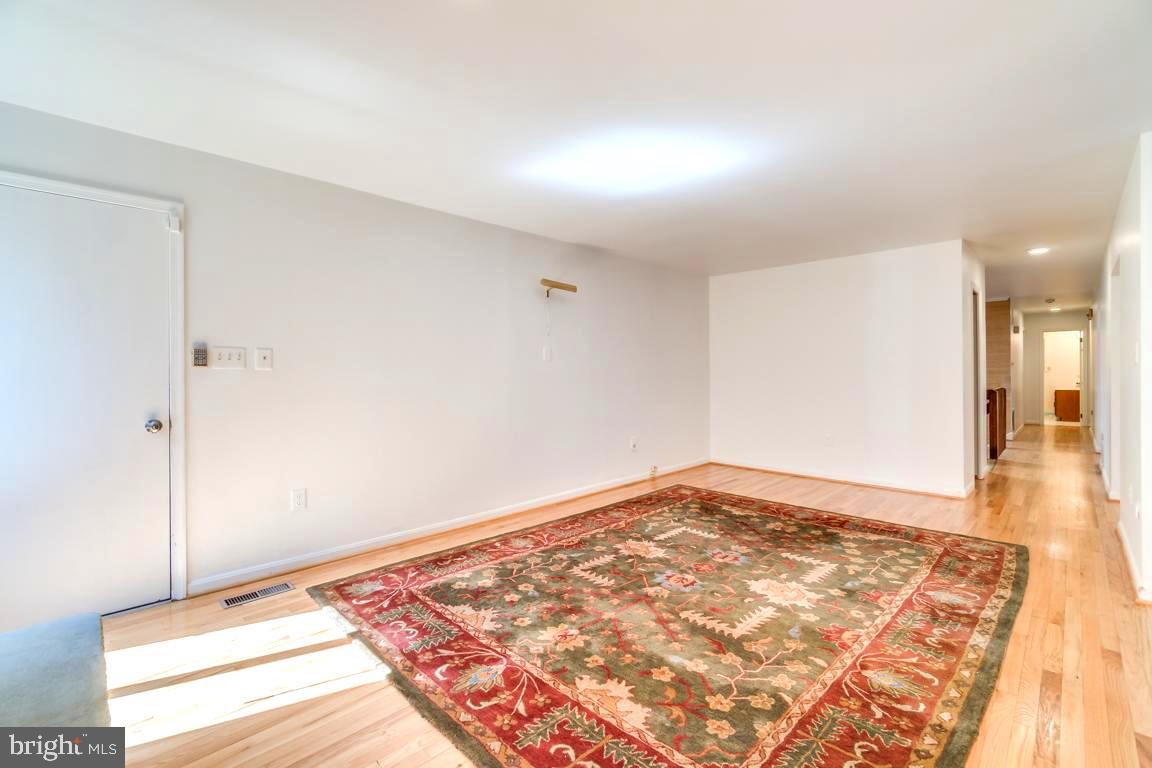 PEACOCK STATION - Residential Lease