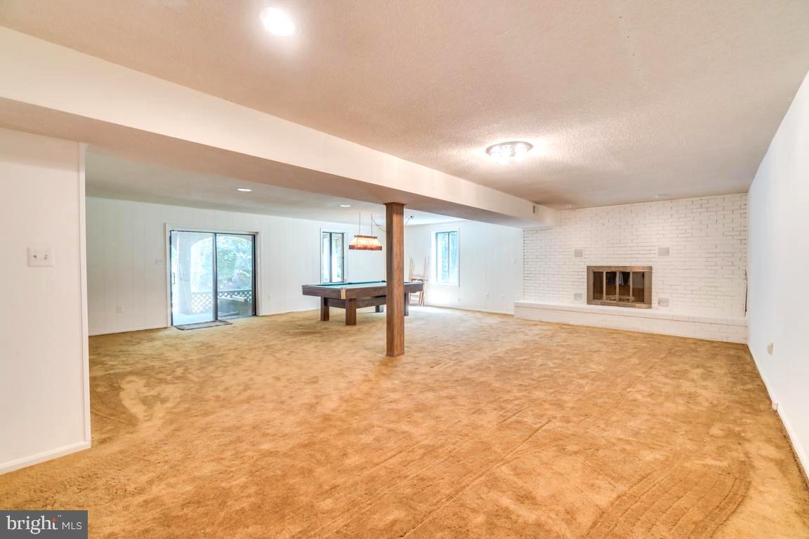 PEACOCK STATION - Residential Lease