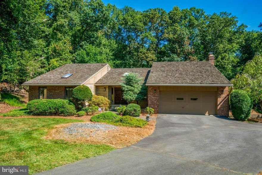 Beautiful and Private, with almost 2 park-like acres with spectacular views. Exquisitely landscaped with tennis ct.  Fantastic McLean location with close and easy access to downtown Mclean, Tysons, etc. Rent includes outdoor landscaping maintenance twice a month.