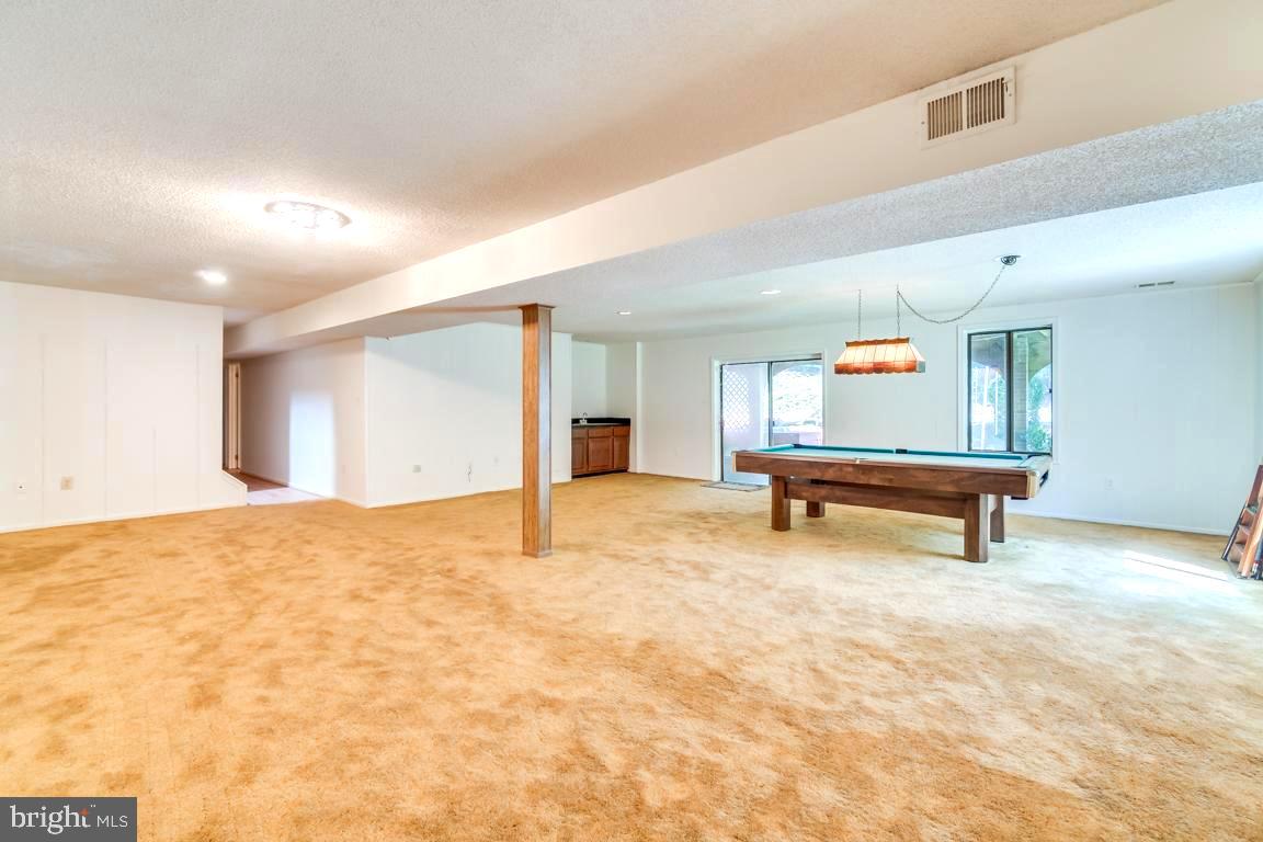 PEACOCK STATION - Residential Lease