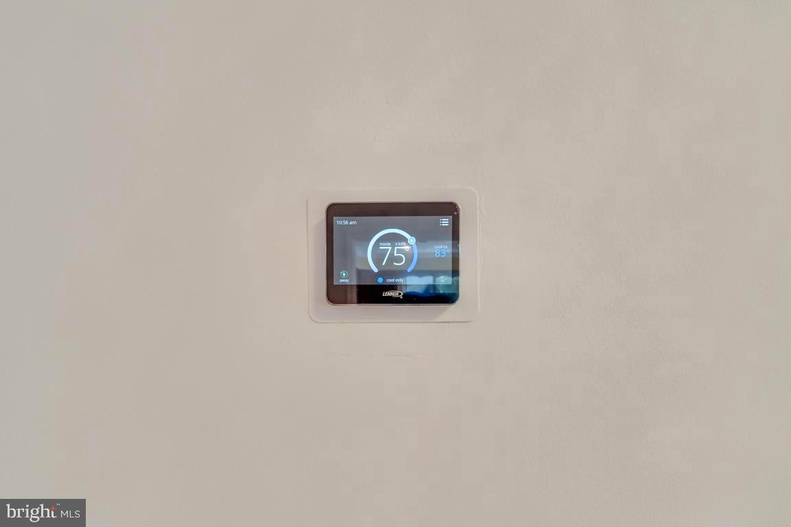 PEACOCK STATION - Residential Lease