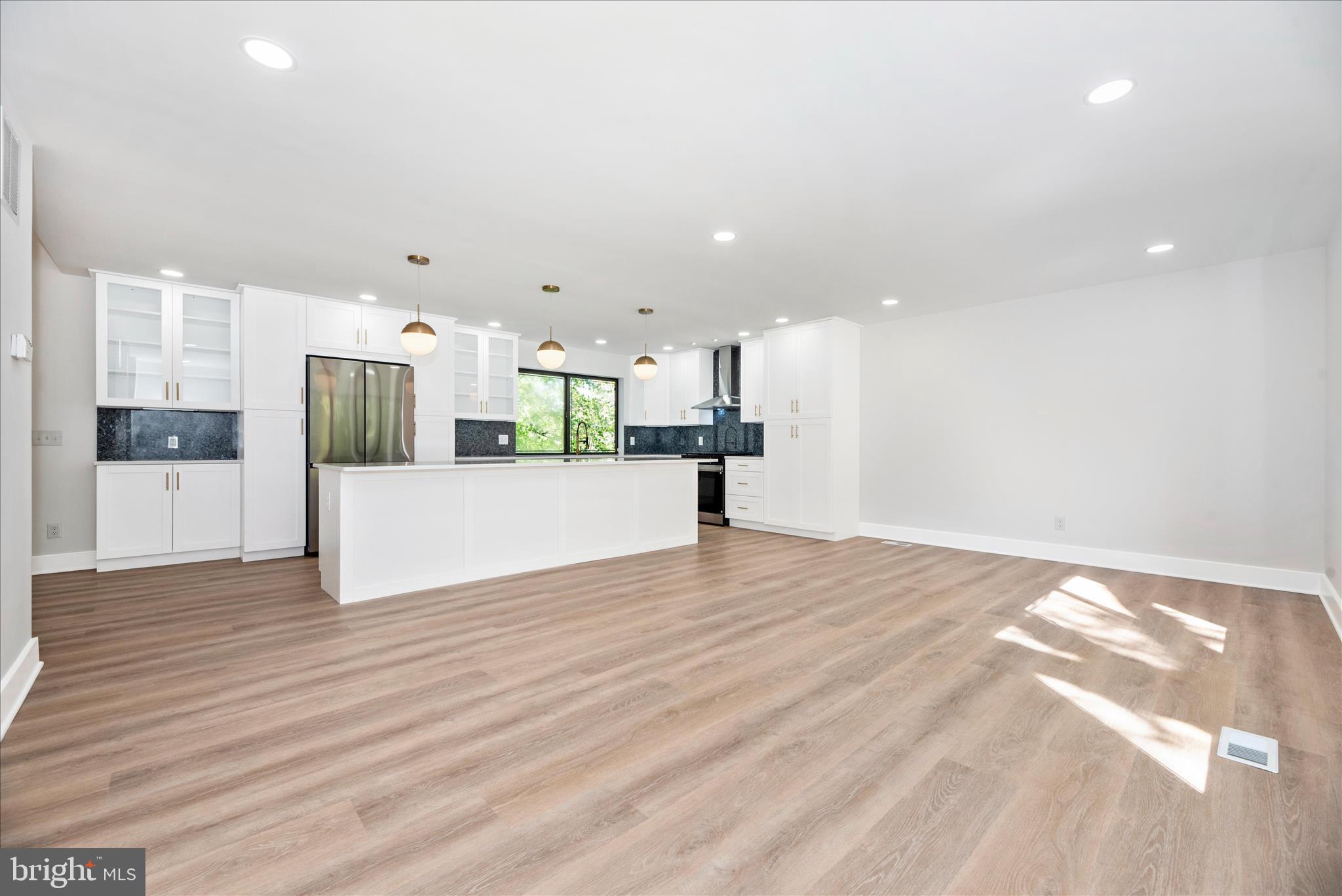 VELVET HILLS SOUTH - Residential