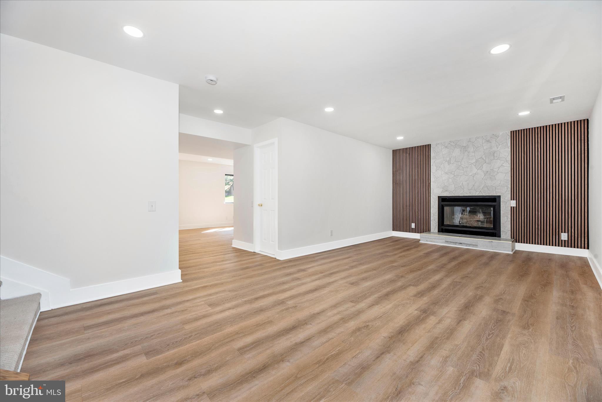 VELVET HILLS SOUTH - Residential