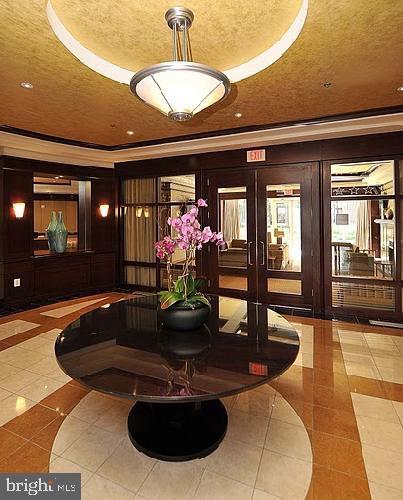 RESIDENCES AT LIBERTY CENTER - Residential