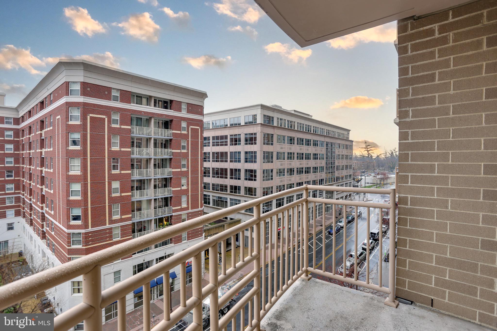 RESIDENCES AT LIBERTY CENTER - Residential