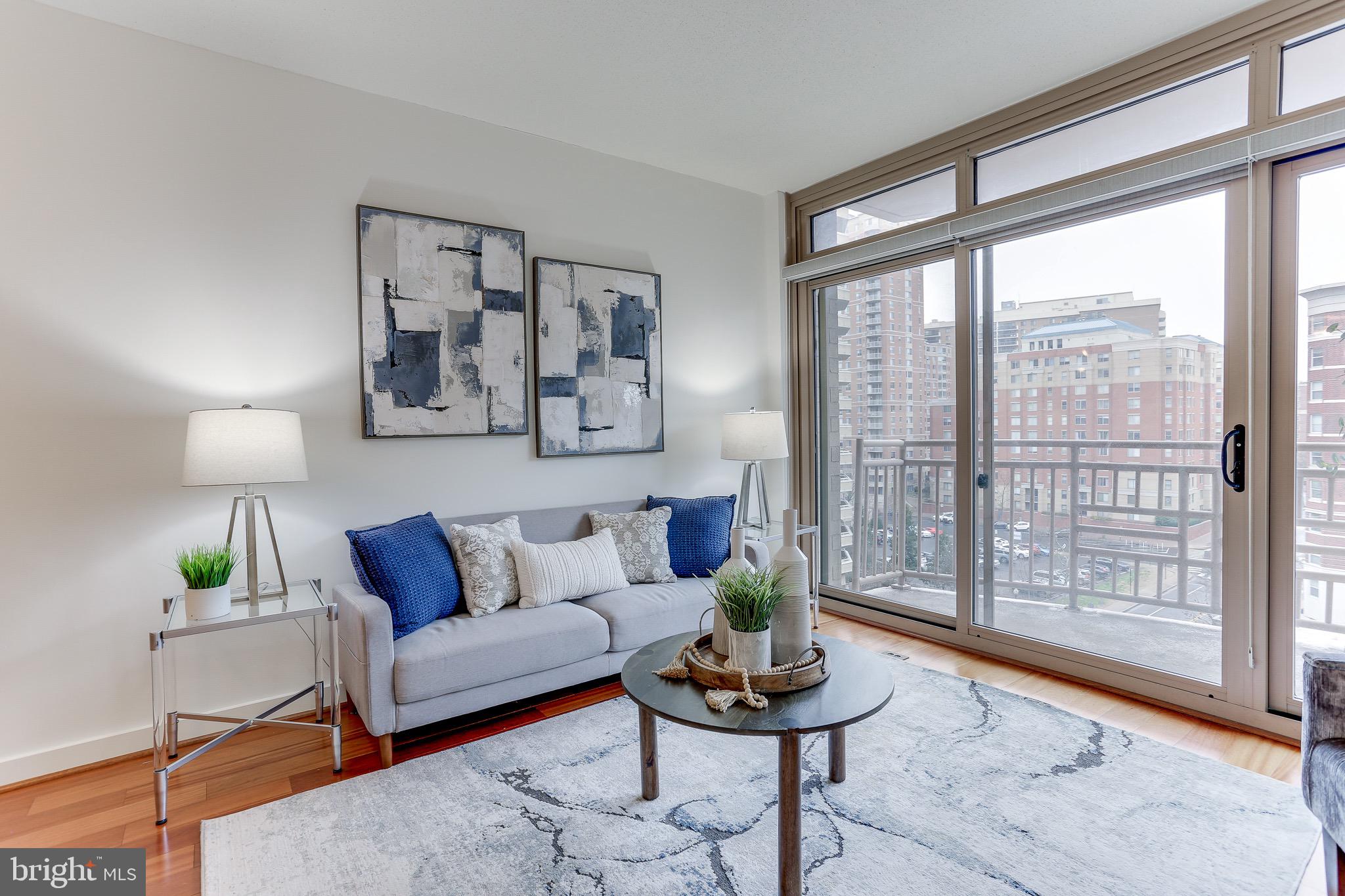 RESIDENCES AT LIBERTY CENTER - Residential