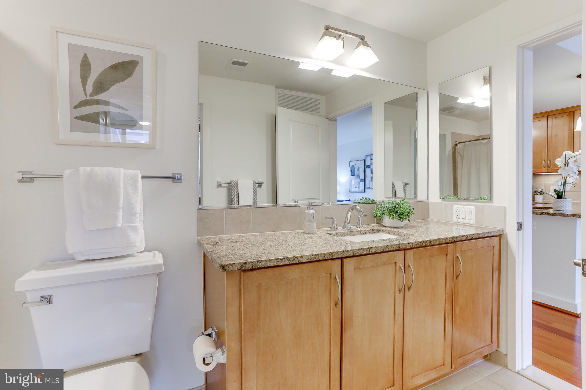 RESIDENCES AT LIBERTY CENTER - Residential