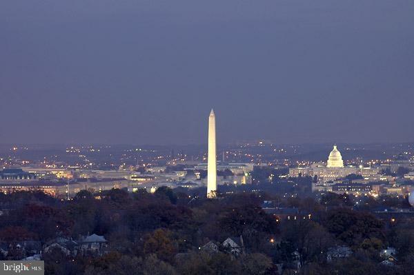 RESIDENCES AT LIBERTY CENTER - Residential