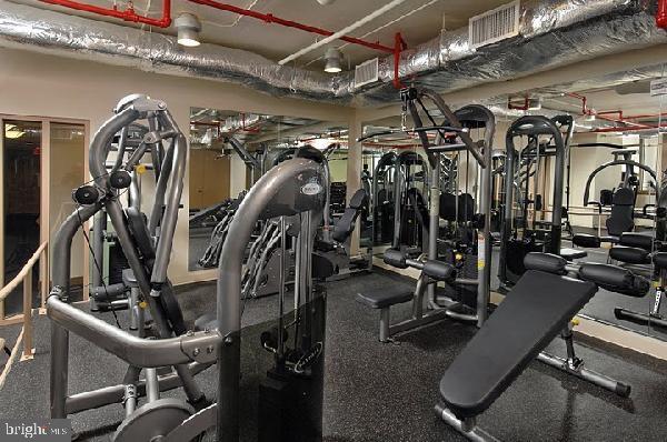 RESIDENCES AT LIBERTY CENTER - Residential