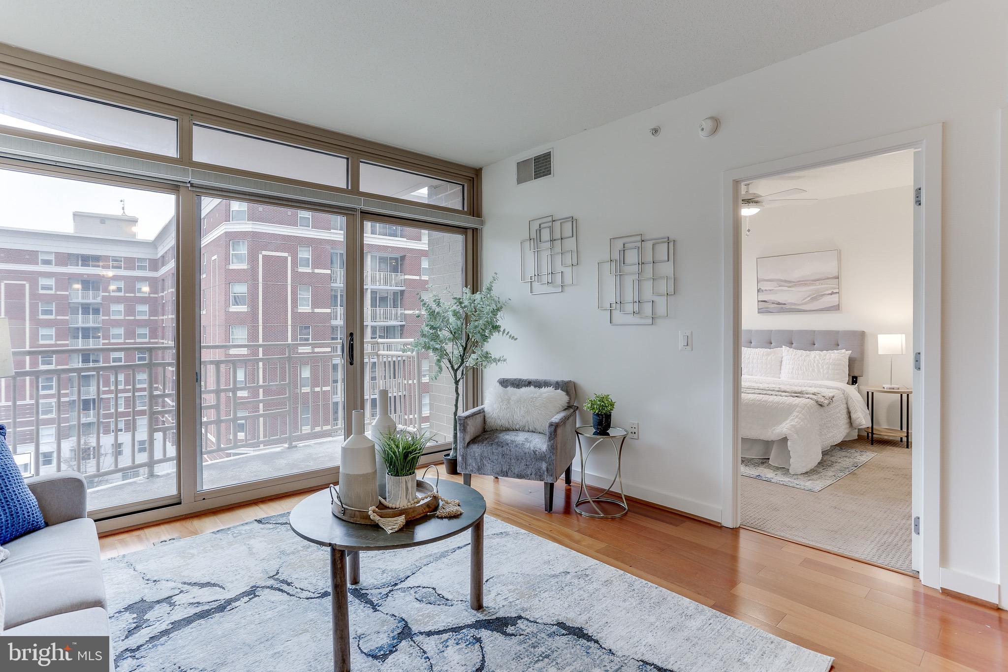 RESIDENCES AT LIBERTY CENTER - Residential