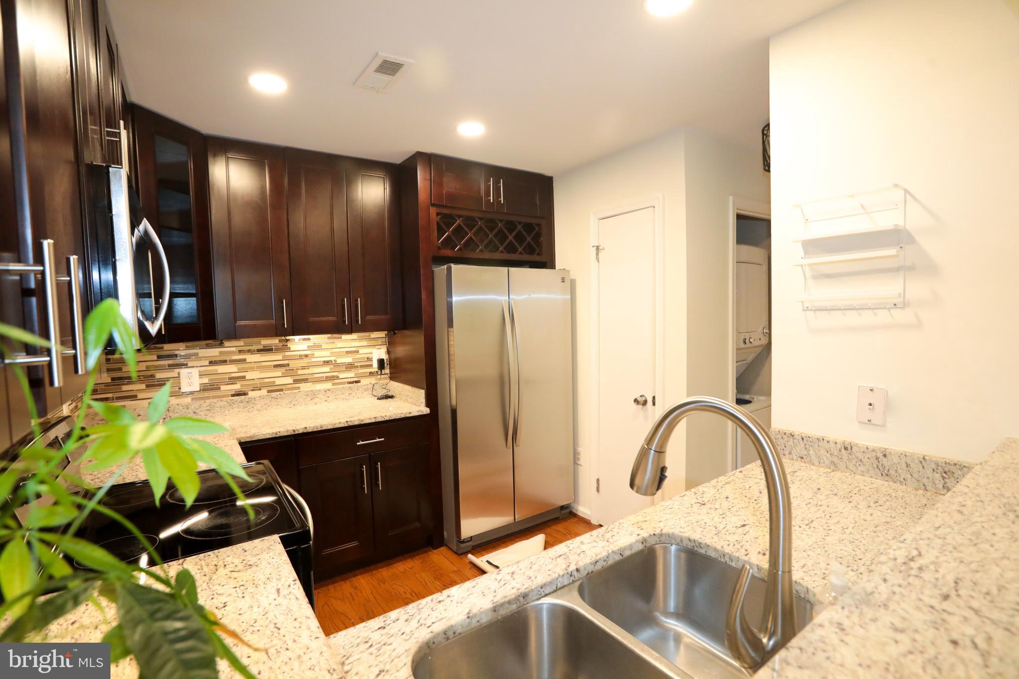 CHARING CROSS - Residential Lease