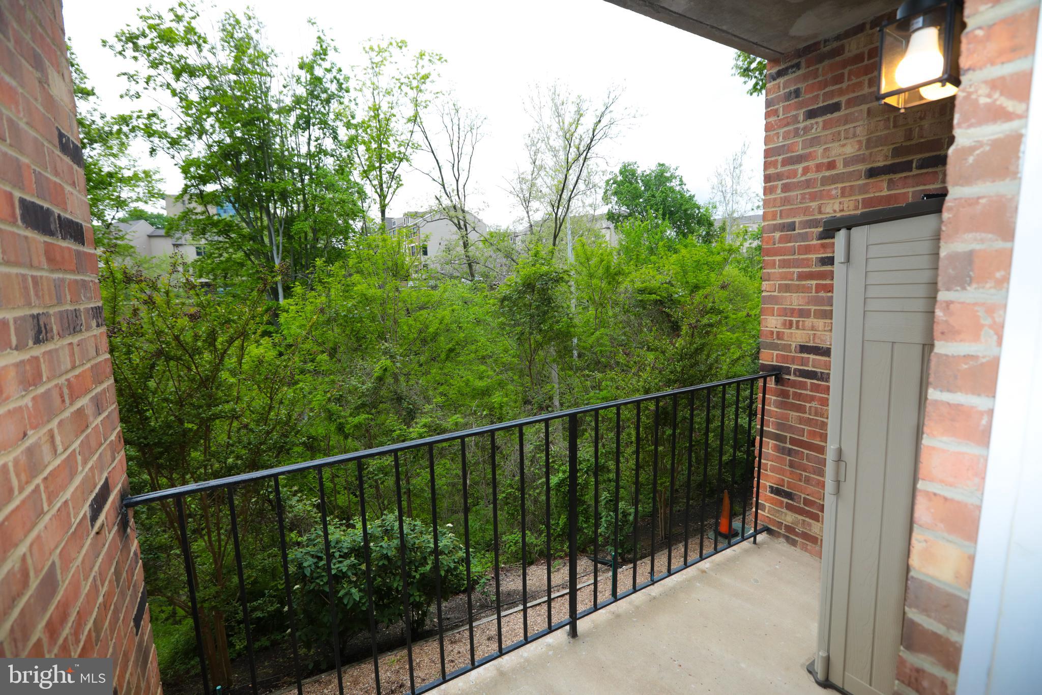 CHARING CROSS - Residential Lease