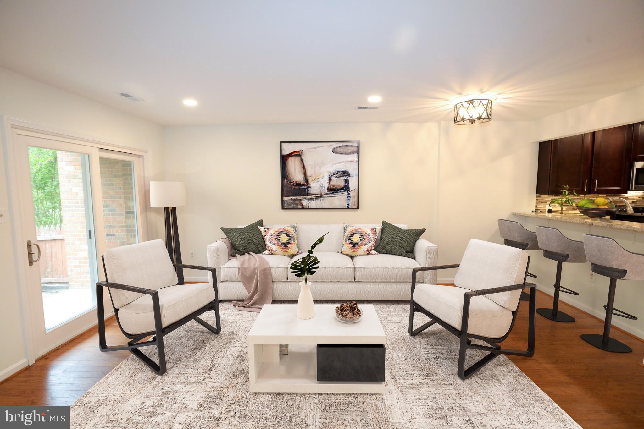 CHARING CROSS - Residential Lease