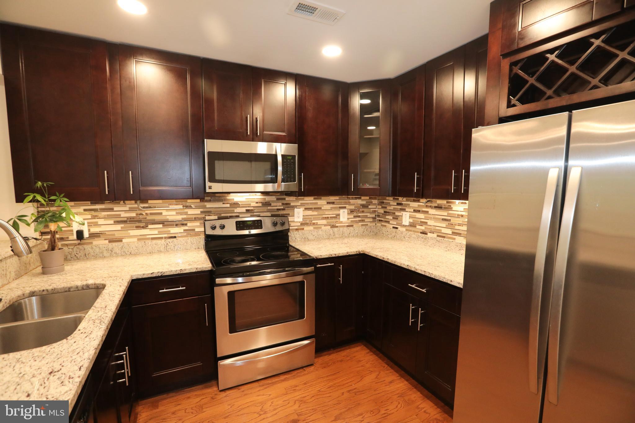 CHARING CROSS - Residential Lease