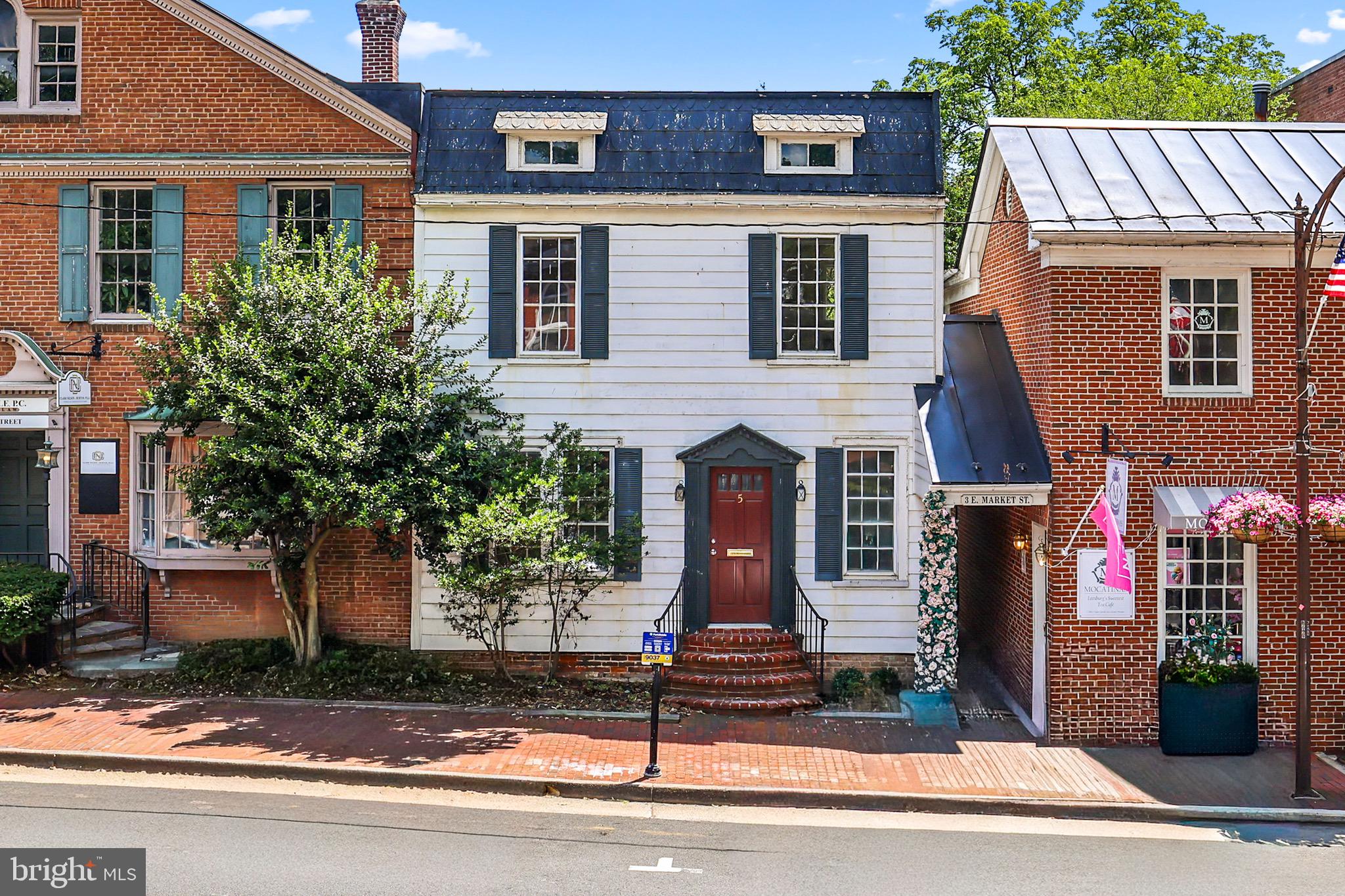 7 E MARKET STREET