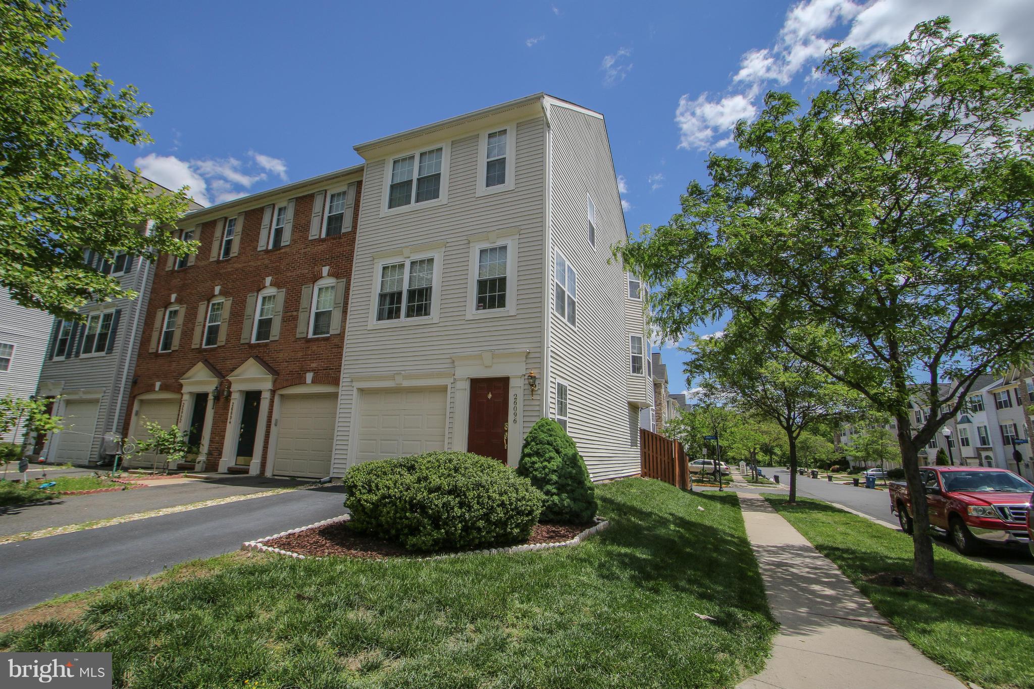 SOUTH RIDING - Residential Lease