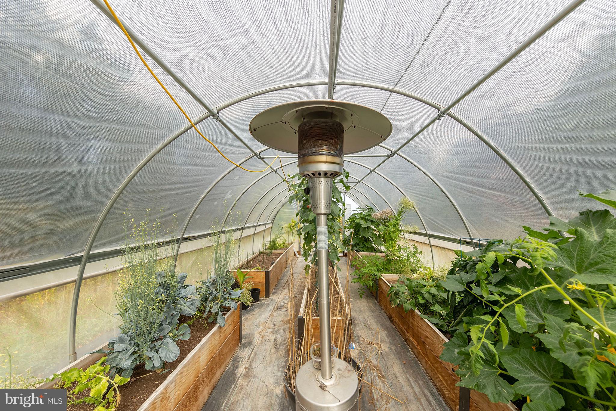 ASHTON WOODS - Residential