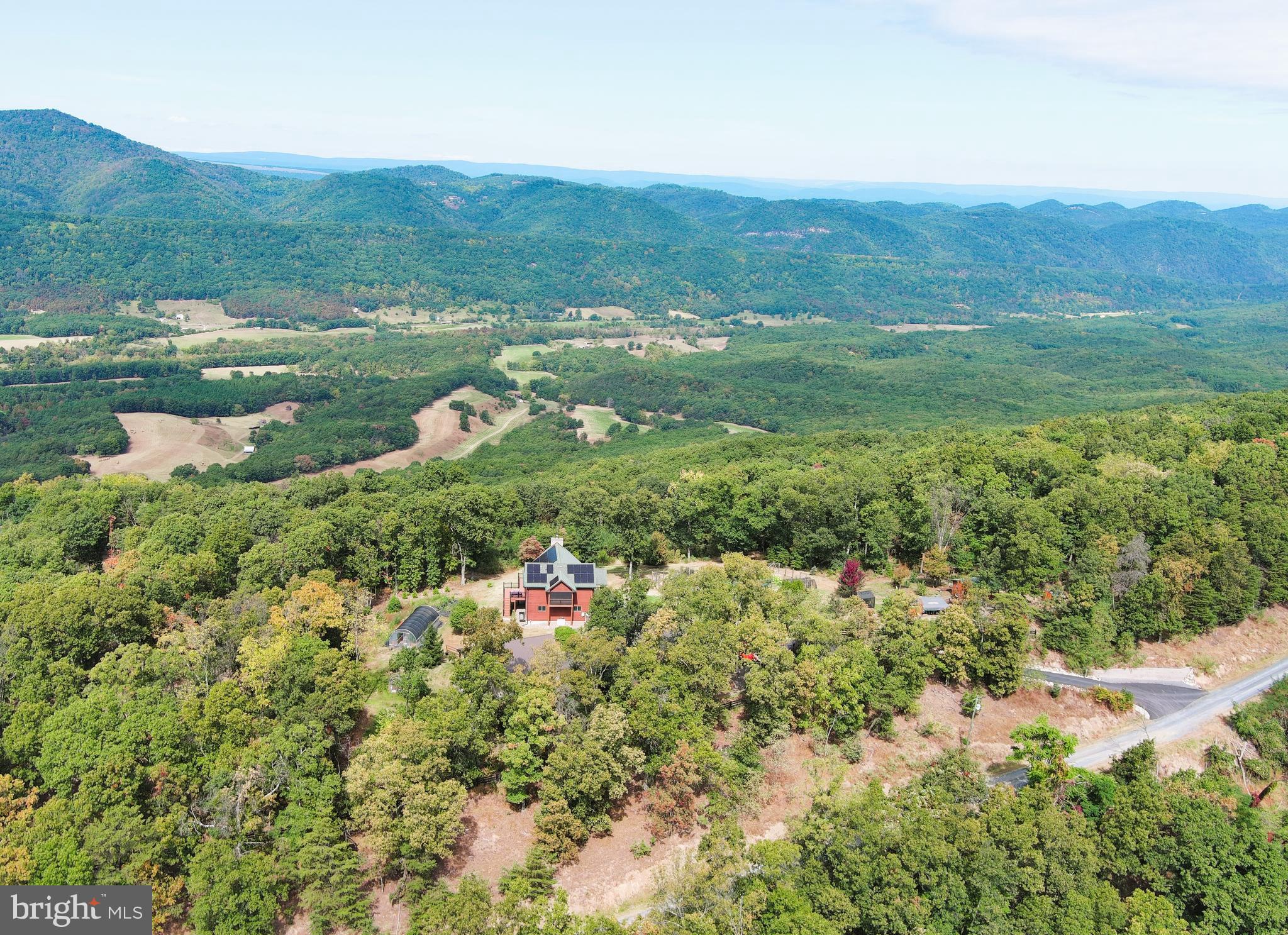 ASHTON WOODS - Residential