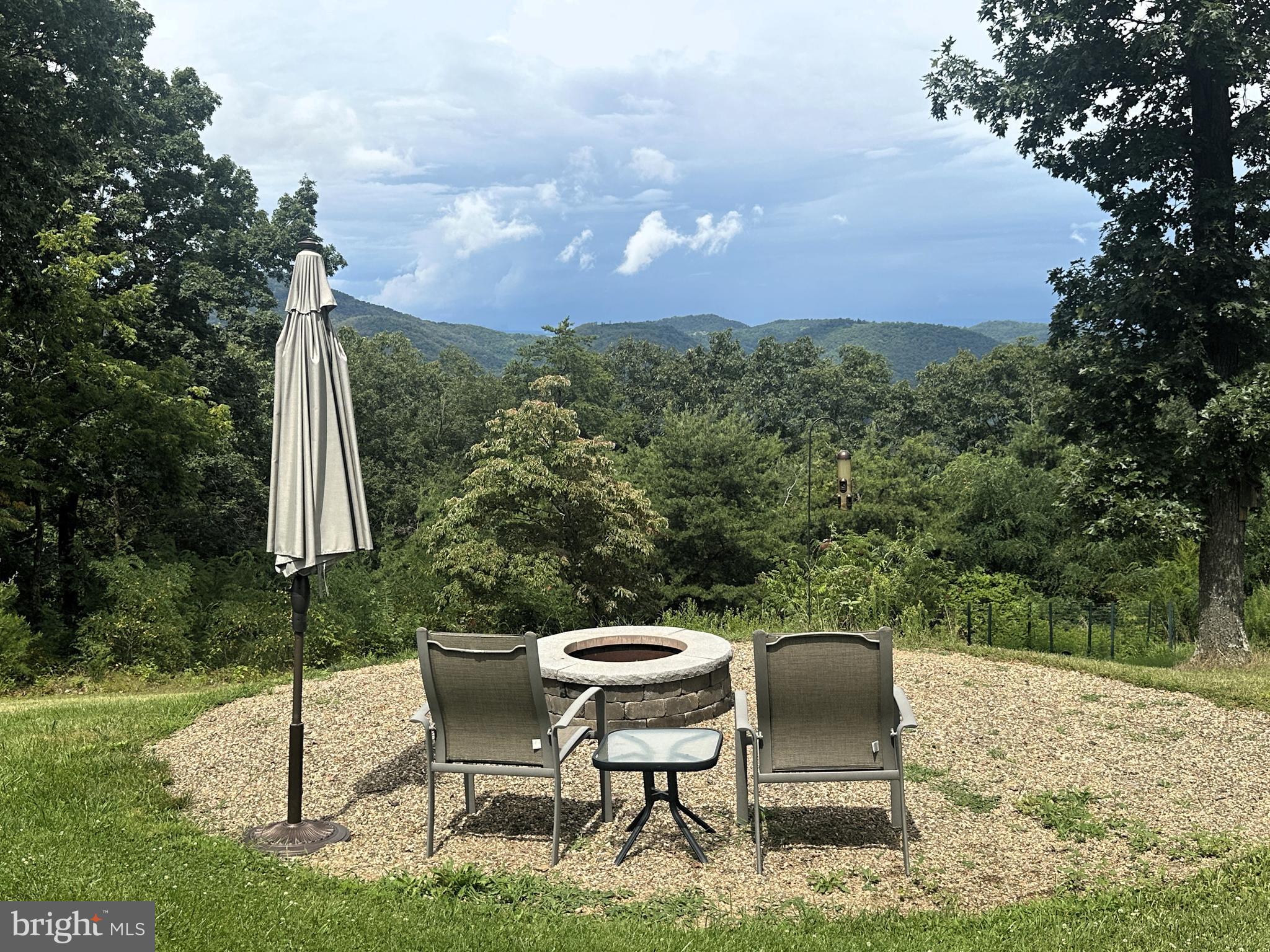 ASHTON WOODS - Residential